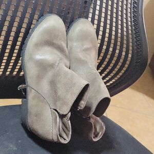 Stylish Tan Ankle Boots